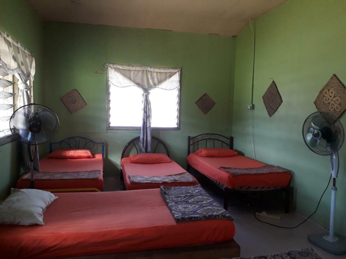 Mulu D Cave Homestay Exterior foto